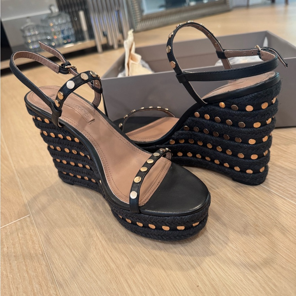 BCBGMaxAzria Black and Gold Wedge Sandals